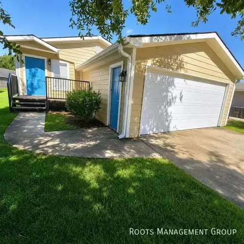 15766 Clarke Springs Dr #15766C, Houston, TX 77053