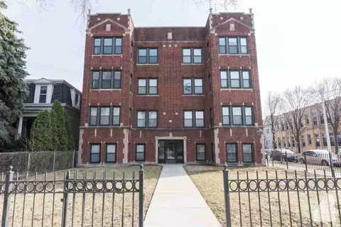 2457 W Logan Blvd #2455-2, Chicago, IL 60647