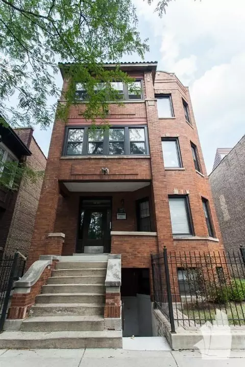 1436 W Addison St #1438-2, Chicago, IL 60613