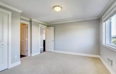 6000 24th Ave NW #401, Seattle, WA 98107