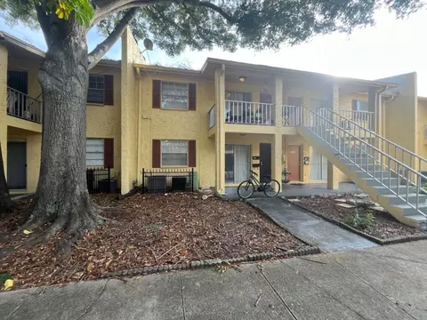 7609 Dolonita Dr, Town N Country, FL 33615