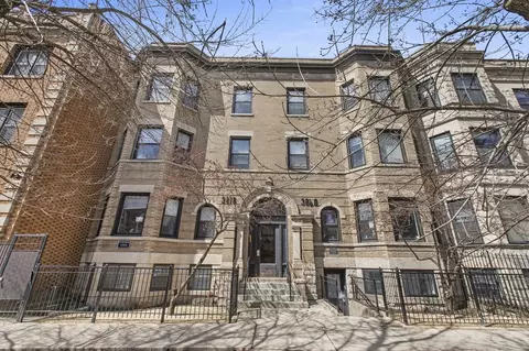 3820 N Sheffield Ave #3820-1, Chicago, IL 60613