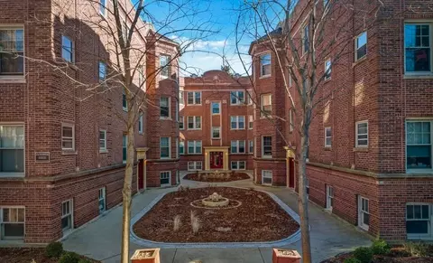 3817 N Lawndale Ave #3817-2W, Chicago, IL 60618