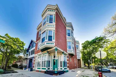 2835 N Racine Ave #1R, Chicago, IL 60657