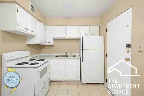 1213 N 34th Ave #8, Melrose Park, IL 60160