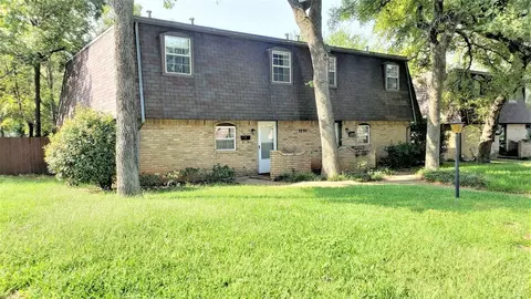 7604 Bridges Ave #B, Richland Hills, TX 76118