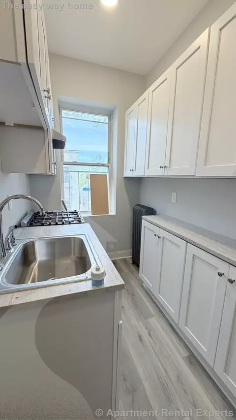 74 Kirkland St #33, Cambridge, MA 02138