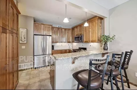 7807 Madelyn Creek Dr, Victoria, MN 55386