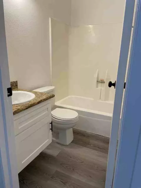 1121 Monroe St #NA, Lake Elsinore, CA 92530