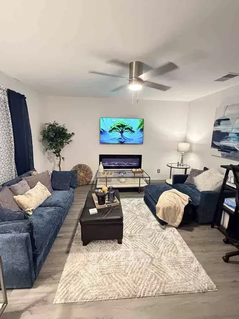 austin ct, Weatherford, TX 76086