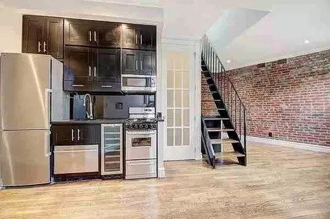 410 E 13th St #6D, New York, NY 10009