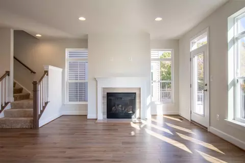5205 Ridgeview Retreat Dr #1516324P, Chantilly, VA 20151