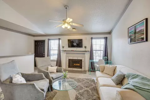 8750 Park Ln #1546129P, Dallas, TX 75231