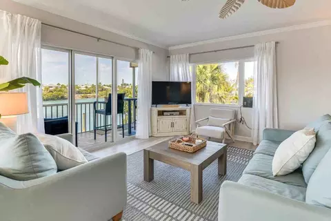 109 Bayshore Rd #1546306P, Nokomis, FL 34275