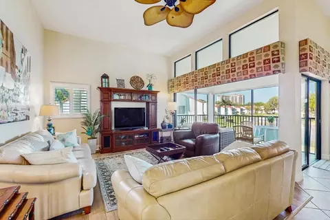 655 Windsurf Ln #1546357P, Naples, FL 34108