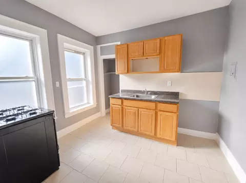333 Park Ave #35C, Newark, NJ 07107