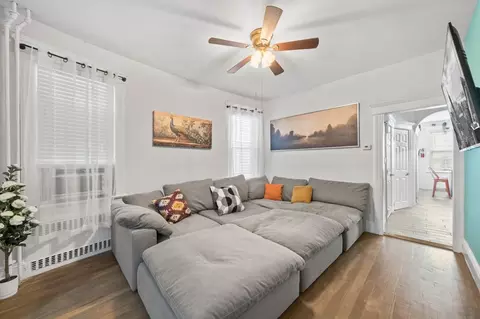 84 W 42nd St, Bayonne, NJ 07002