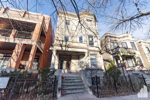 842 W Waveland Ave #3, Chicago, IL 60613