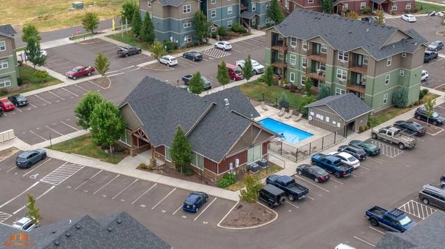 300 Boulder Falls Dr, Lebanon, OR 97355