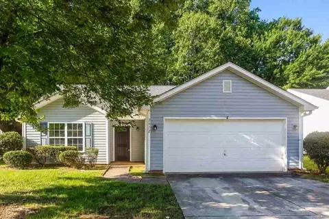 2012 Pheasant Glen Rd, Charlotte, NC 28214