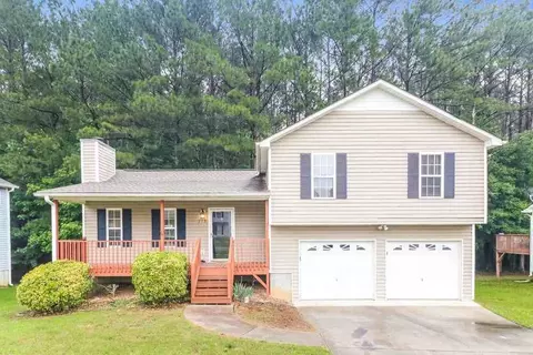 732 Newport Dr, Villa Rica, GA 30180