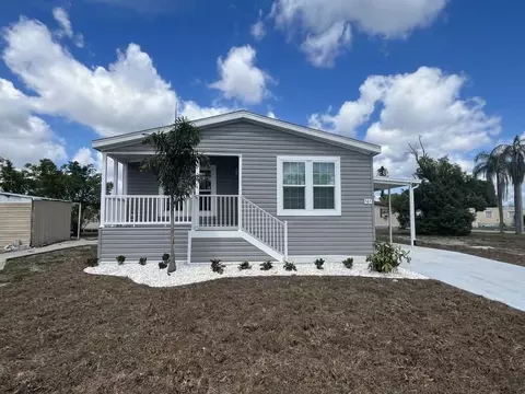 587 Leopard Ln #587, North Fort Myers, FL 33917