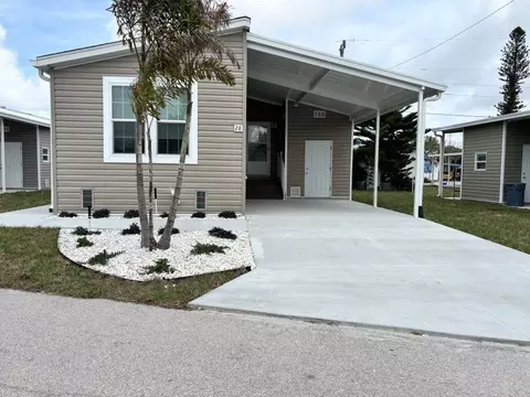 28 Nyborg Ave, North Fort Myers, FL 33903