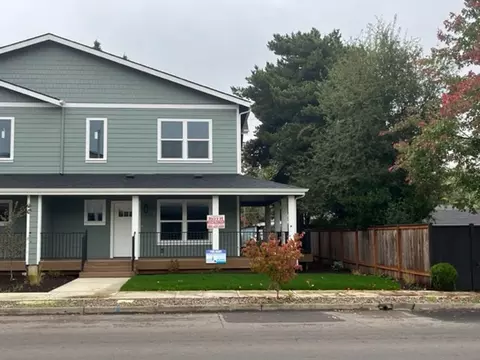 310 S River St, Newberg, OR 97132