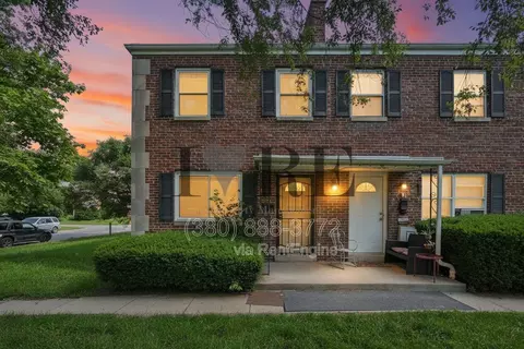 316 S Chase Ave #A, Columbus, OH 43204