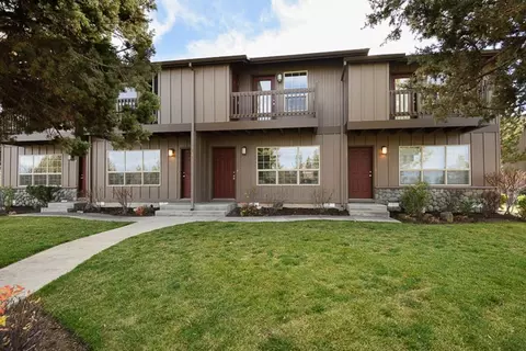 2334 NE Holliday Ave #3, Bend, OR 97701
