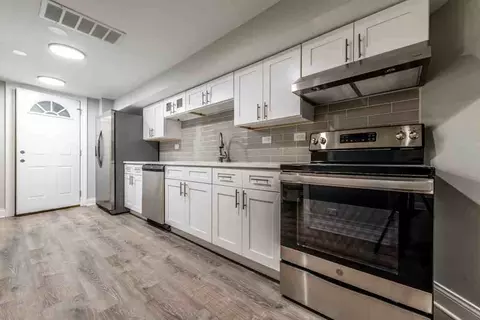 2249 W Taylor St #G, Chicago, IL 60612
