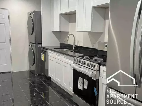 2821 N Campbell Ave #1, Chicago, IL 60618