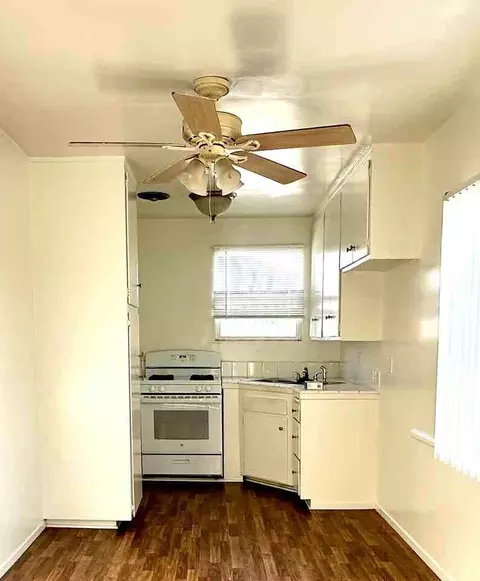 1934 S Holt Ave #4, Los Angeles, CA 90034