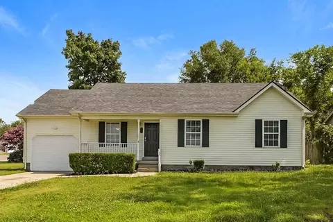 417 Country Village Dr, Smyrna, TN 37167