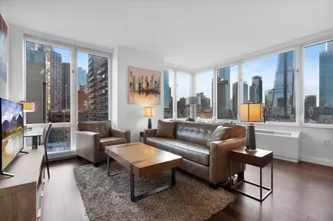605 W 42nd St #1025219P, New York, NY 10036