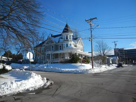 45 Canton St #3, Manchester, NH 03103