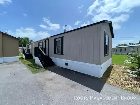 45 Riviera Courts Dr #45, Murray, KY 42071