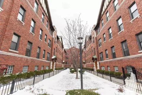 2700 N Spaulding Ave #2700-1EE, Chicago, IL 60647