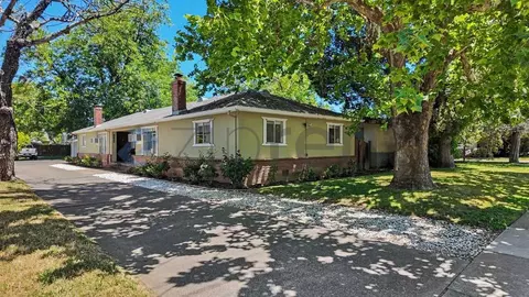 2727 57th St #1, Sacramento, CA 95817