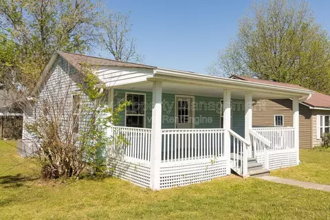 108 Suggs St, Rossville, GA 30741