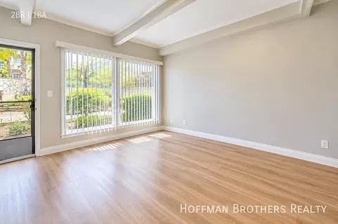 7360 W Manchester Ave #F, Los Angeles, CA 90045