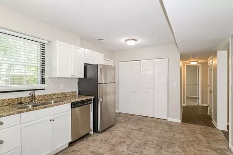 705 Aster Ln, O'fallon, MO 63366 photo 8
