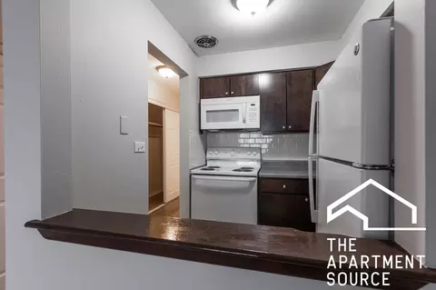 7300 W North Ave #1F, Elmwood Park, IL 60707