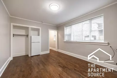 6912 N Ashland Blvd #403, Chicago, IL 60626