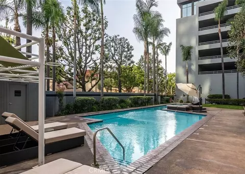 345 Pioneer Dr #GFGTYY55, Glendale, CA 91203