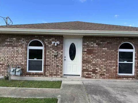 3606 Pakenham Dr #3606, Chalmette, LA 70043