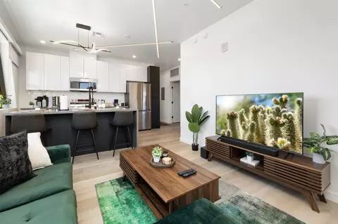 1030 N 1st St #1536814P, Phoenix, AZ 85004