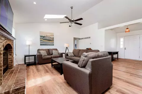222 Brower Ln #1548748P, Florissant, MO 63031