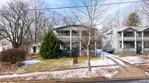 202 S Mantua St #1, Kent, OH 44240