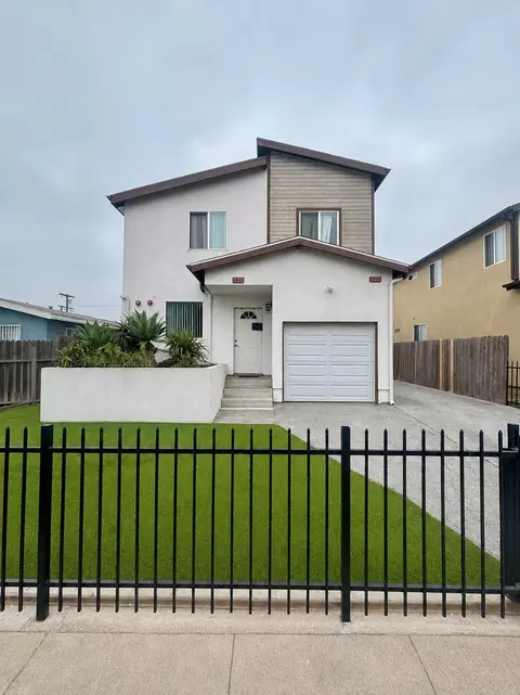 322 E 80th St, Los Angeles, CA 90003